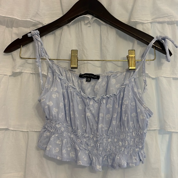 Kendall & Kylie Tops - Kendall and Kylie xs tank